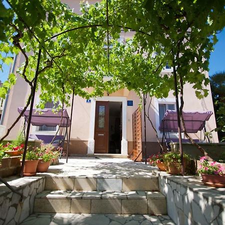 Apartmani Loreta Mali Lošinj Kültér fotó
