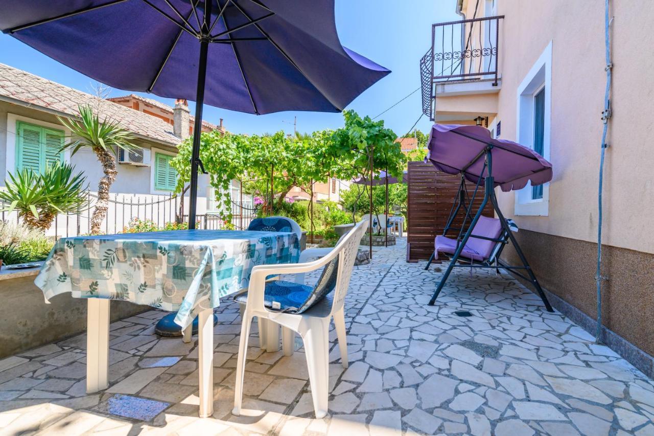 Apartmani Loreta Mali Lošinj Kültér fotó