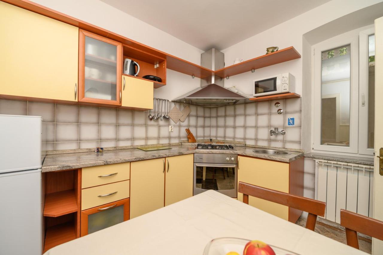 Apartmani Loreta Mali Lošinj Kültér fotó