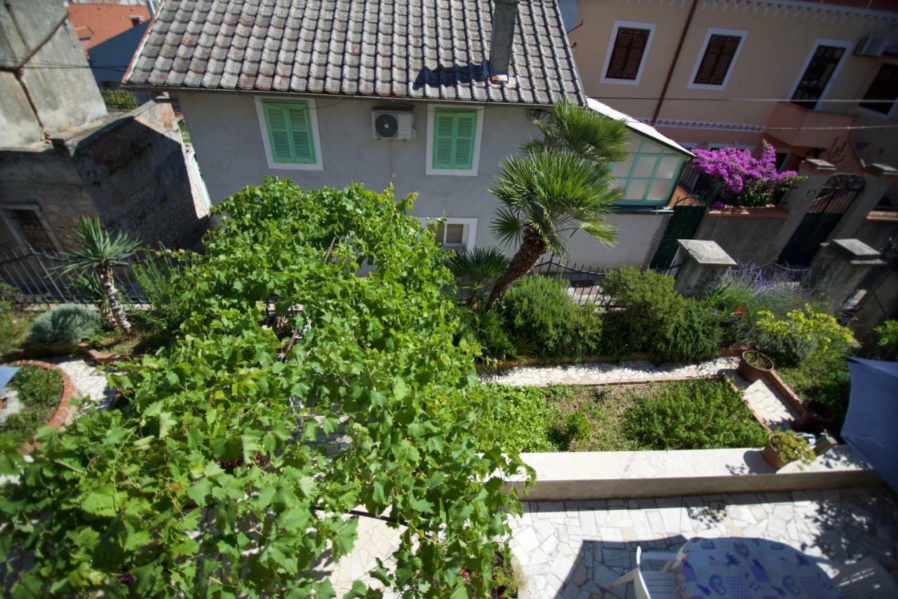 Apartmani Loreta Mali Lošinj Kültér fotó