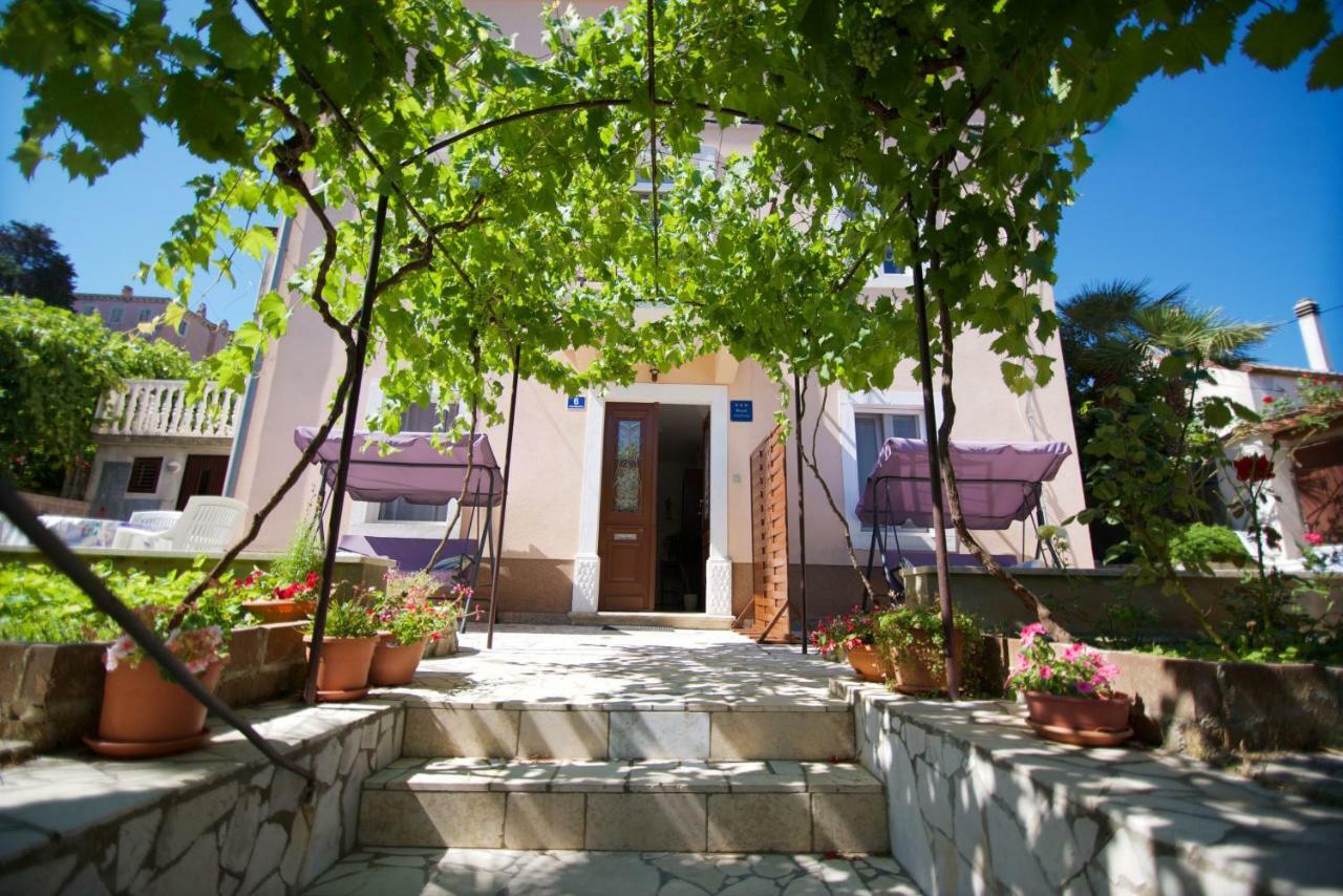 Apartmani Loreta Mali Lošinj Kültér fotó