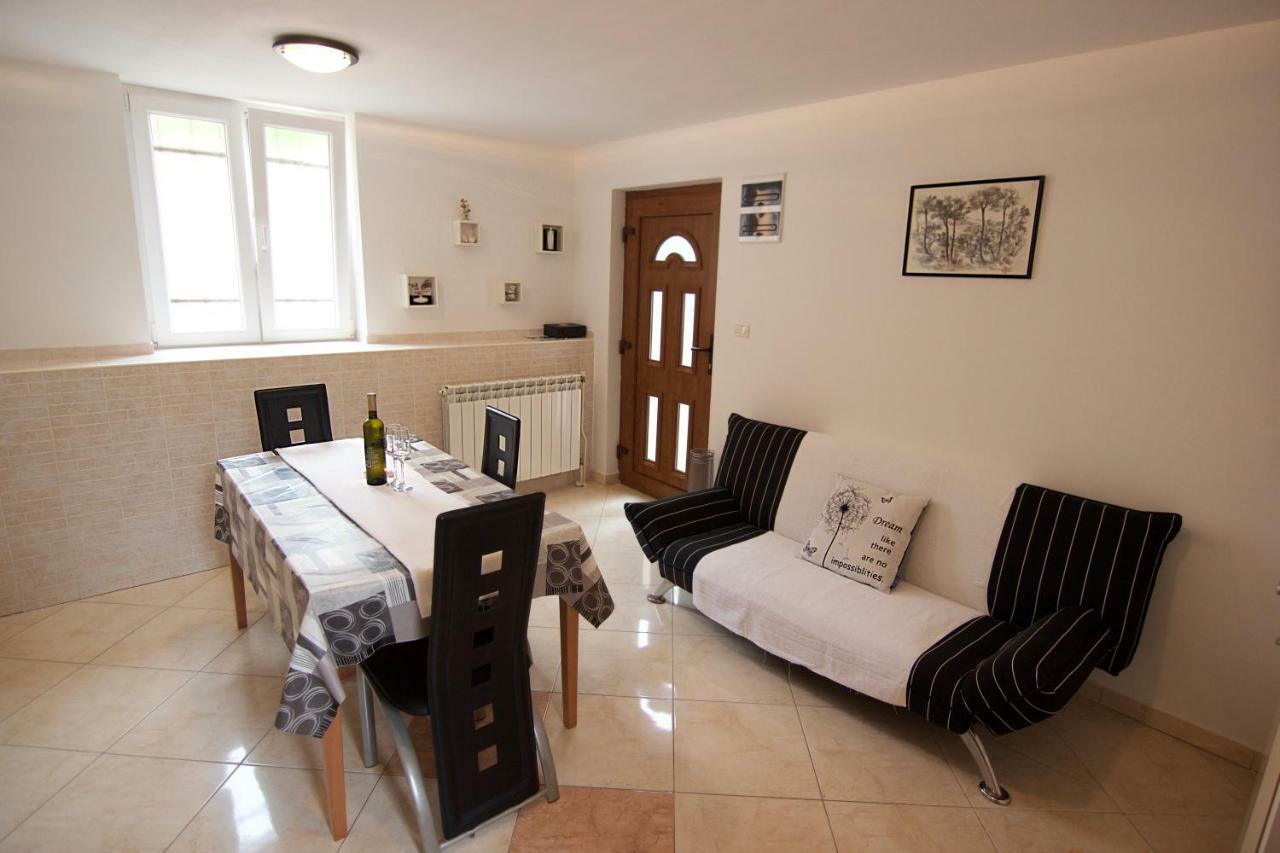Apartmani Loreta Mali Lošinj Kültér fotó